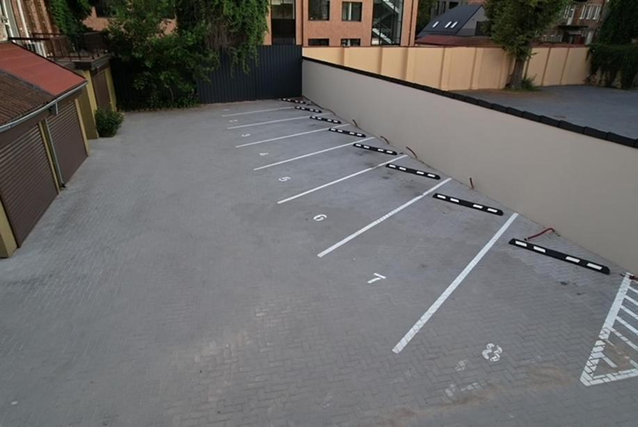 Old Town - Bajor Studios - Self Check-In And Parking Kaunas Esterno foto